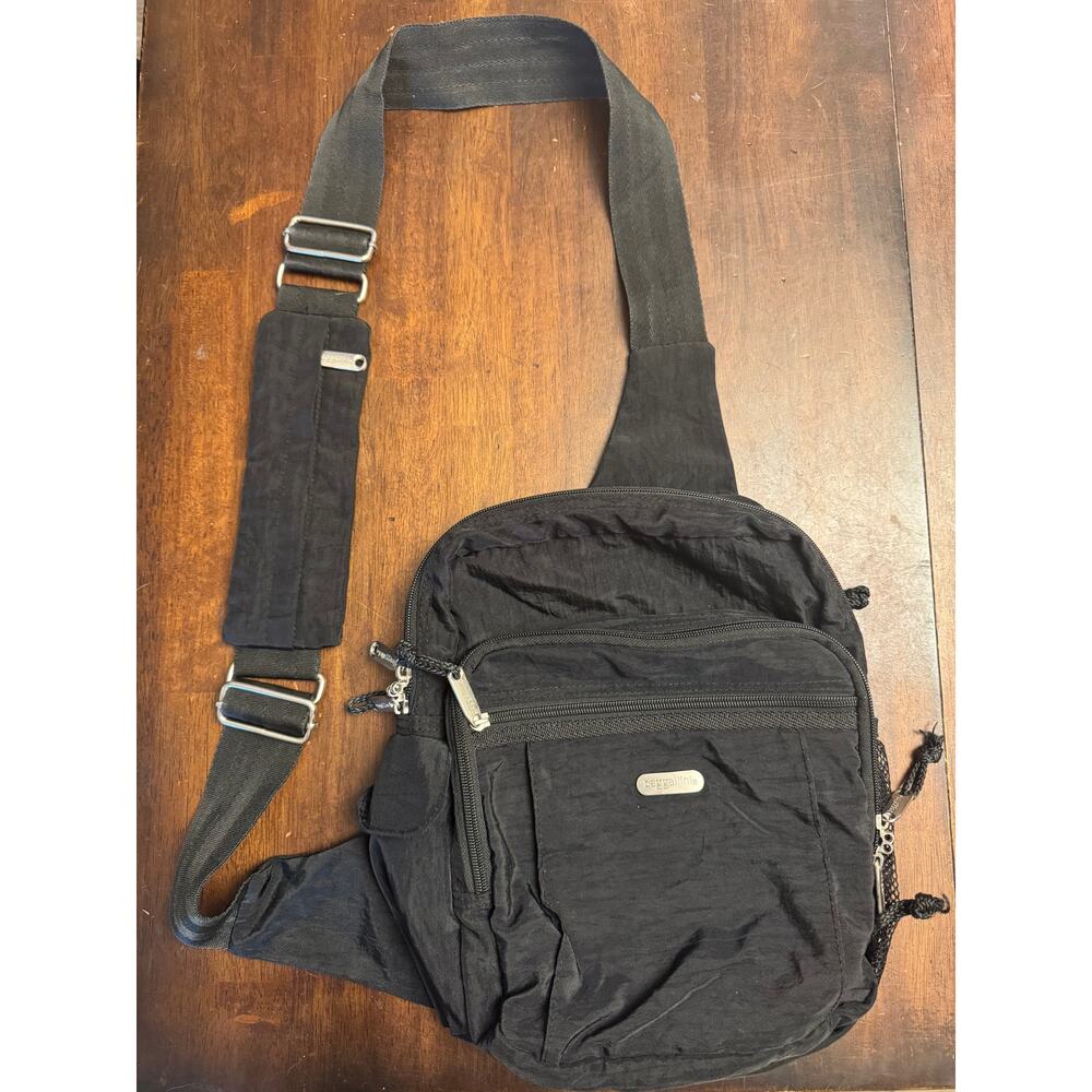 Baggallini crossbody sling bag black adjustable straps